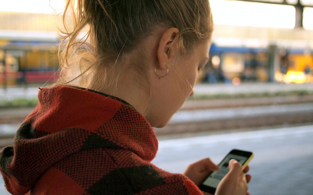 How to Deal With Texting Anxiety